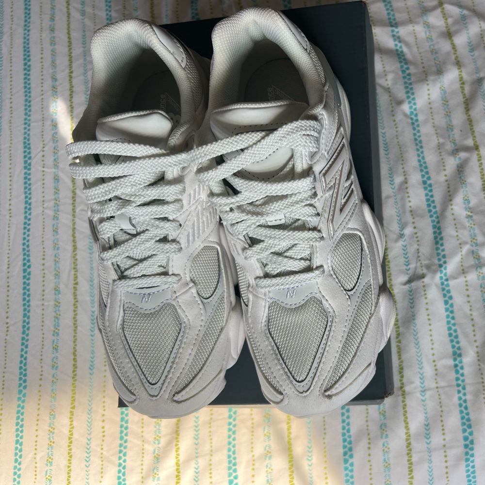 Gently worn light grey new balance